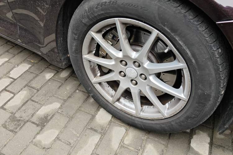 Used Jaguar XJ 2015 XJL 3.0 SC Elegant Business 80th Anniversary Limited Edition Right Front Wheel Hub