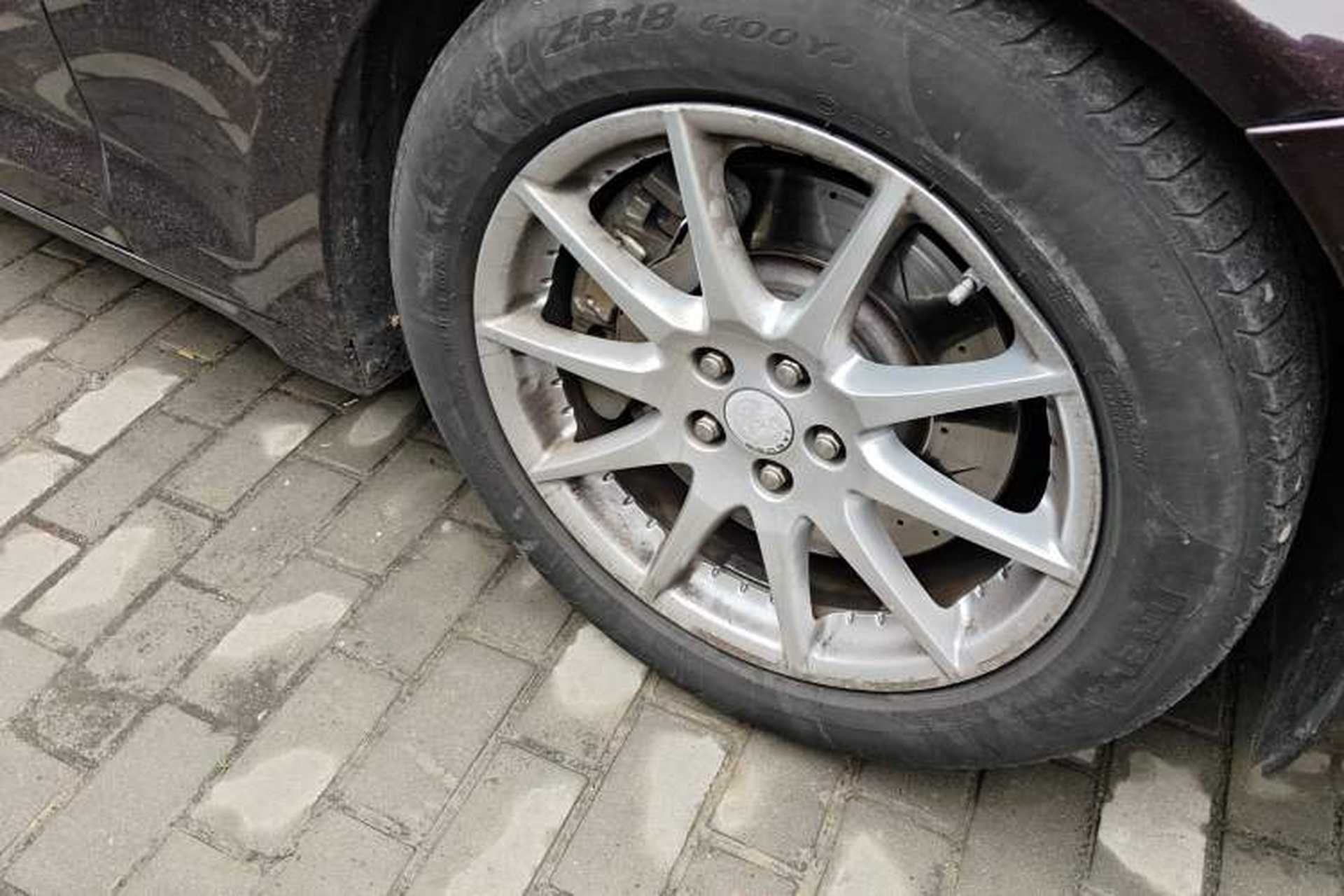 Used Jaguar XJ 2015 XJL 3.0 SC Elegant Business 80th Anniversary Limited Edition Right Front Wheel Hub