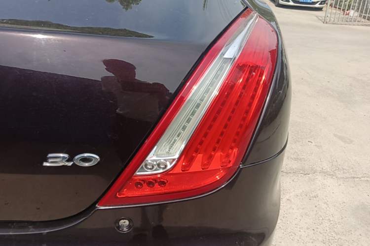 Used Jaguar XJ 2015 XJL 3.0 SC Elegant Business 80th Anniversary Limited Edition Right Rear Taillight