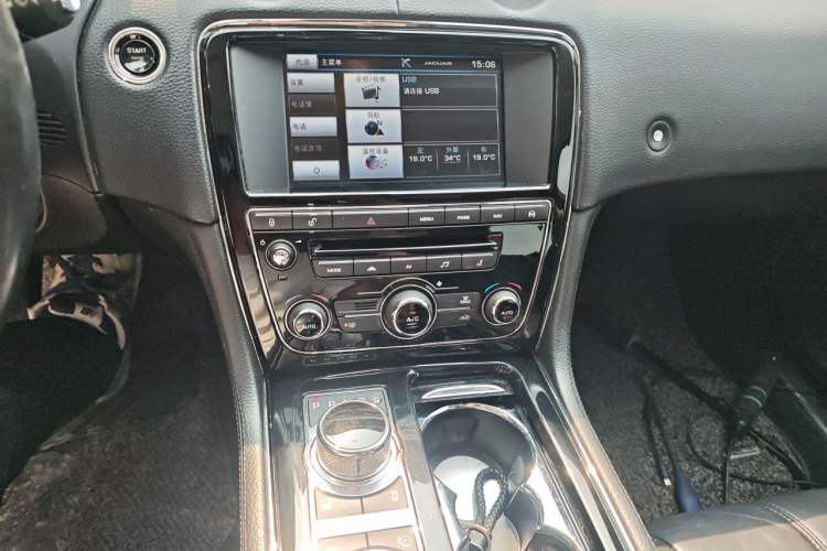 Used Jaguar XJ 2015 XJL 3.0 SC Elegant Business 80th Anniversary Limited Edition Audio And AC Panel