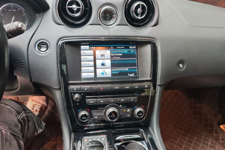 Used Jaguar XJ 2015 XJL 3.0 SC Four-Wheel Drive Luxury Business Edition Audio And AC Panel