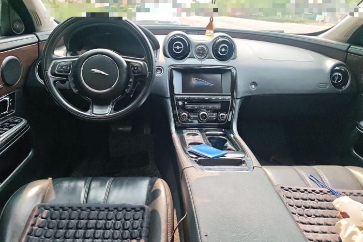 Used Jaguar XJ 2015 XJL 3.0 SC Elegant Business 80th Anniversary Limited Edition Center Console