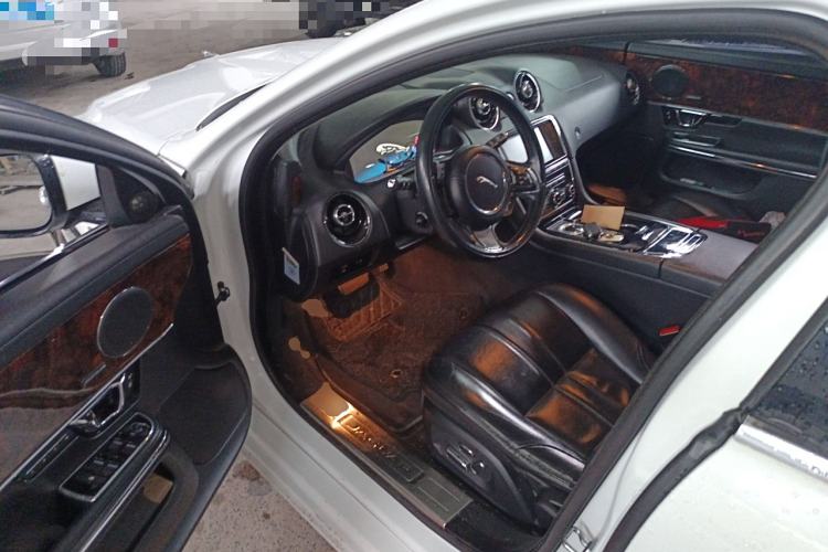 Used Jaguar XJ 2015 XJL 3.0 SC Four-Wheel Drive Panoramic Business Edition Driver Seat