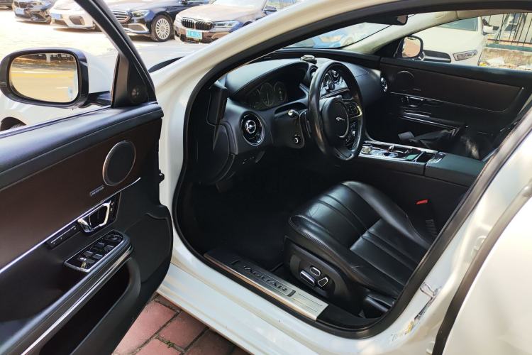 Used Jaguar XJ 2015 XJL 2.0T Elegance Business 80th Anniversary Limited Edition Driver Seat