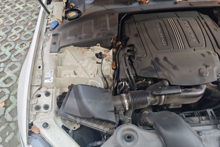 Used Jaguar XJ 2015 XJL 3.0 SC Elegant Business 80th Anniversary Limited Edition Engine Bay Right
