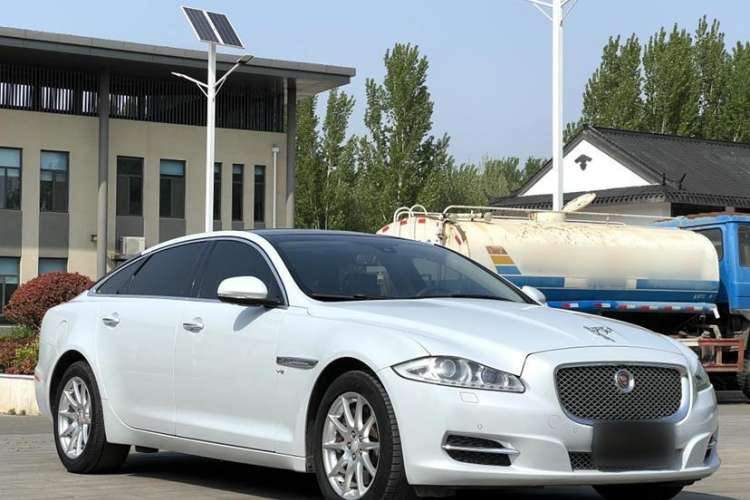 Used Jaguar XJ 2015 XJL 3.0 SC Elegant Business 80th Anniversary Limited Edition Exterior 1