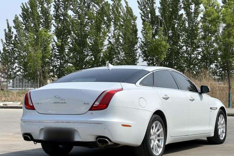 Used Jaguar XJ 2015 XJL 3.0 SC Elegant Business 80th Anniversary Limited Edition Exterior 3