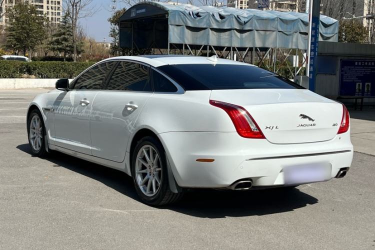 Used Jaguar XJ 2015 XJL 2.0T Elegance Business 80th Anniversary Limited Edition Exterior 4