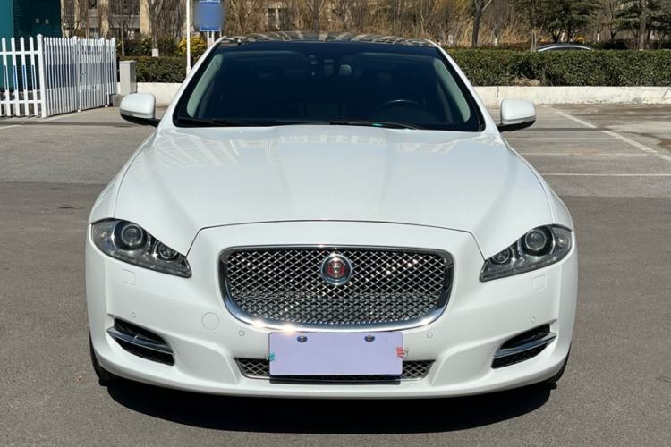 Used Jaguar XJ 2015 XJL 2.0T Elegance Business 80th Anniversary Limited Edition Exterior 5