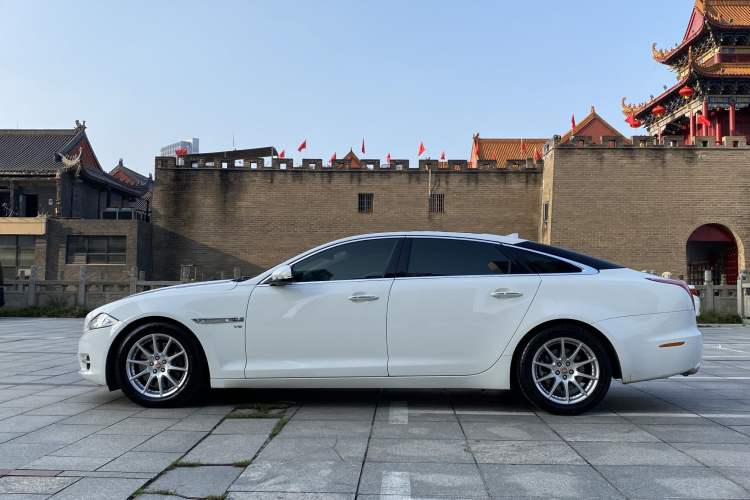 Used Jaguar XJ 2015 XJL 3.0 SC Elegant Business 80th Anniversary Limited Edition Exterior 6