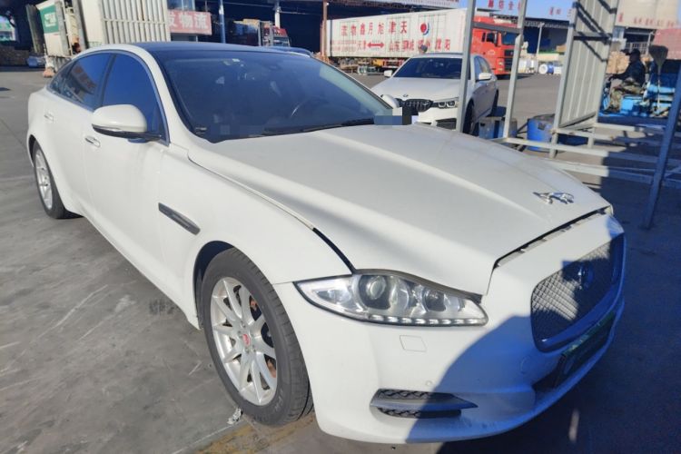 Used Jaguar XJ 2015 XJL 2.0T Elegance Business 80th Anniversary Limited Edition Front Right 45 Deg