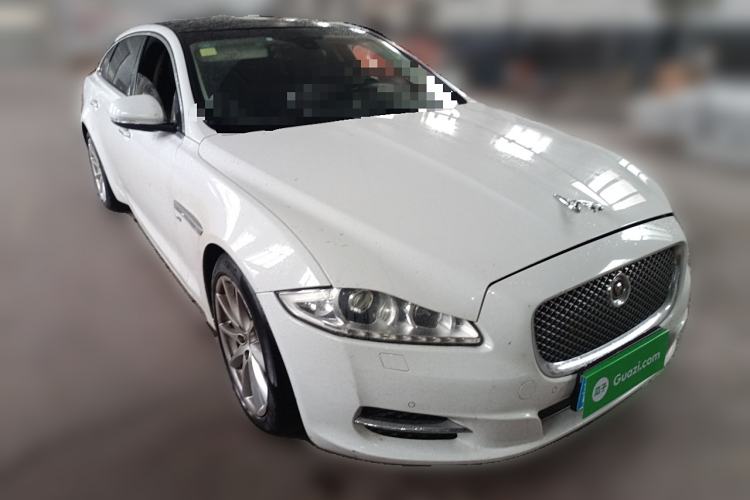 Used Jaguar XJ 2015 XJL 3.0 SC Four-Wheel Drive Panoramic Business Edition Front Right 45 Deg