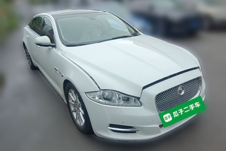 Used Jaguar XJ 2015 XJL 3.0 SC Elegant Business 80th Anniversary Limited Edition Front Right 45 Deg