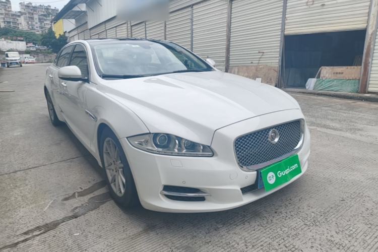 Used Jaguar XJ 2015 XJL 2.0T Elegance Business 80th Anniversary Limited Edition Front Right 45 Deg