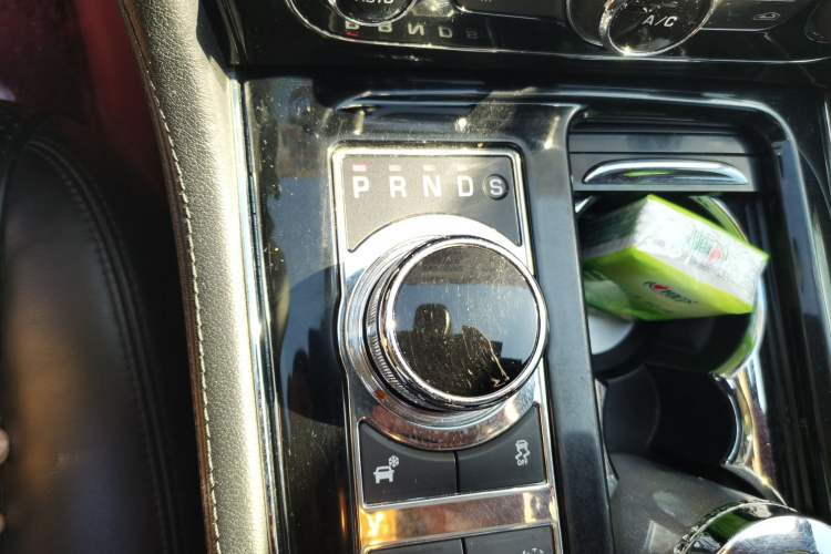Used Jaguar XJ 2015 XJL 3.0 SC Four-Wheel Drive Luxury Business Edition Gear Lever