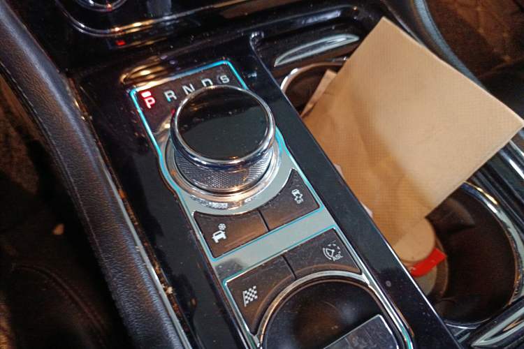 Used Jaguar XJ 2015 XJL 3.0 SC Four-Wheel Drive Panoramic Business Edition Gear Lever