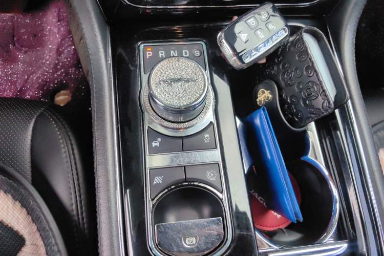 Used Jaguar XJ 2015 XJL 3.0 SC Four-Wheel Drive Panoramic Business Edition Gear Lever