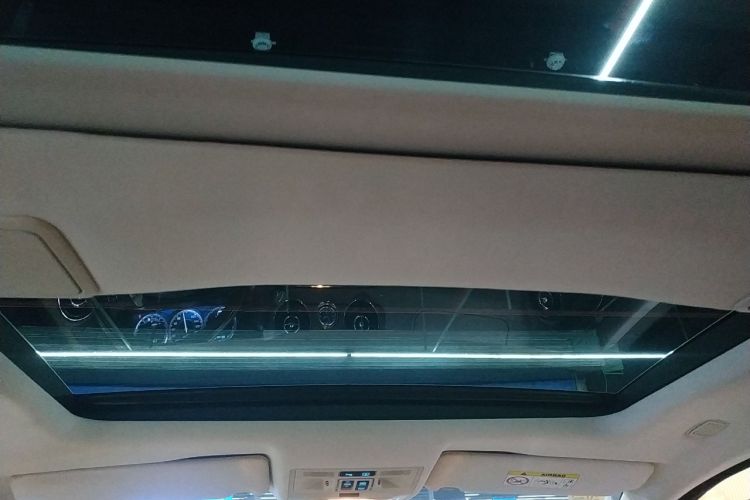 Used Jaguar XJ 2015 XJL 2.0T Two-Wheel Drive Panoramic Business Edition Headliner
