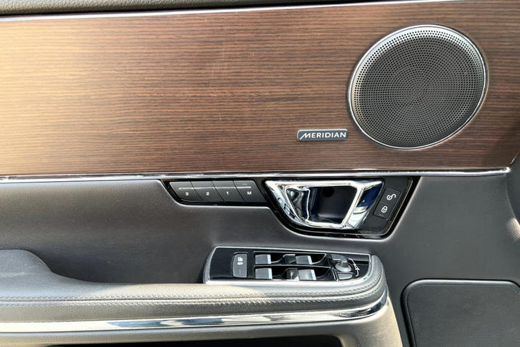 Used Jaguar XJ 2015 XJL 3.0 SC Elegant Business 80th Anniversary Limited Edition Interior 11