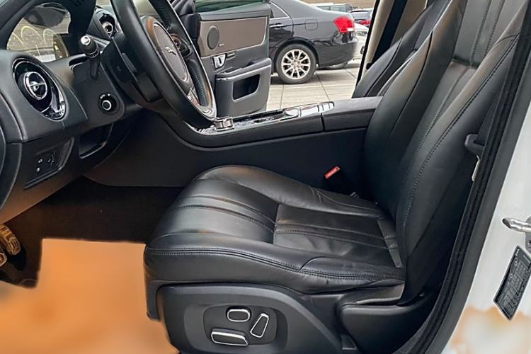 Used Jaguar XJ 2015 XJL 3.0 SC Elegant Business 80th Anniversary Limited Edition Interior 2