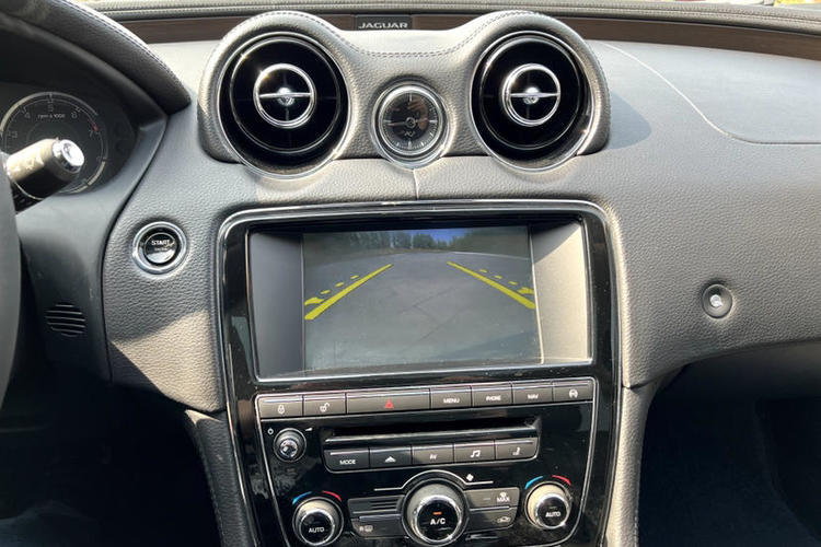Used Jaguar XJ 2015 XJL 3.0 SC Elegant Business 80th Anniversary Limited Edition Interior 3