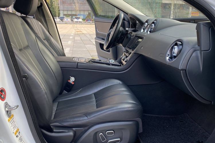 Used Jaguar XJ 2015 XJL 3.0 SC Elegant Business 80th Anniversary Limited Edition Interior 5