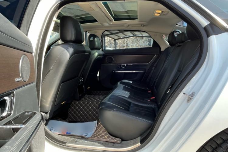 Used Jaguar XJ 2015 XJL 2.0T Elegance Business 80th Anniversary Limited Edition Interior 5