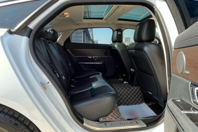 Used Jaguar XJ 2015 XJL 2.0T Elegance Business 80th Anniversary Limited Edition Interior 7