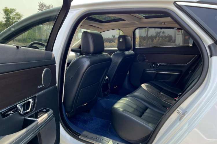 Used Jaguar XJ 2015 XJL 3.0 SC Elegant Business 80th Anniversary Limited Edition Interior 7