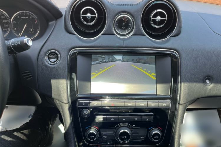 Used Jaguar XJ 2015 XJL 2.0T Elegance Business 80th Anniversary Limited Edition Interior 8