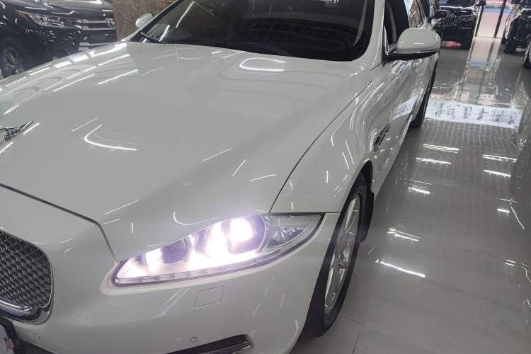 Used Jaguar XJ 2015 XJL 2.0T Elegance Business 80th Anniversary Limited Edition Left Front Headlight
