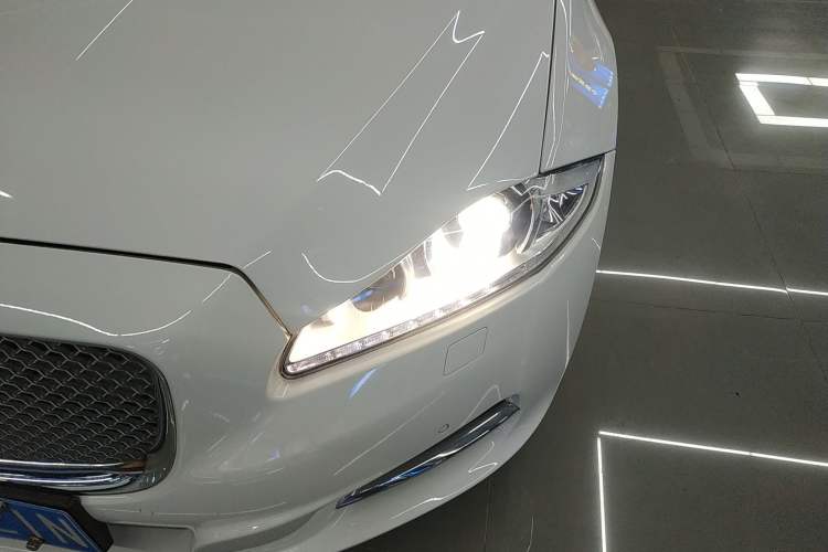 Used Jaguar XJ 2015 XJL 2.0T Two-Wheel Drive Panoramic Business Edition Left Front Headlight