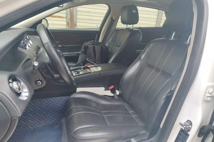Used Jaguar XJ 2015 XJL 2.0T Elegance Business 80th Anniversary Limited Edition Left Front Seat