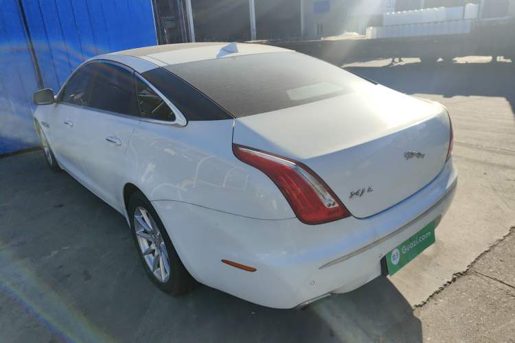 Used Jaguar XJ 2015 XJL 2.0T Elegance Business 80th Anniversary Limited Edition Rear Left 45 Deg