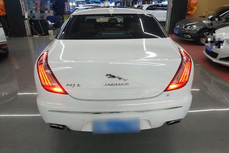 Used Jaguar XJ 2015 XJL 2.0T Two-Wheel Drive Panoramic Business Edition Rear