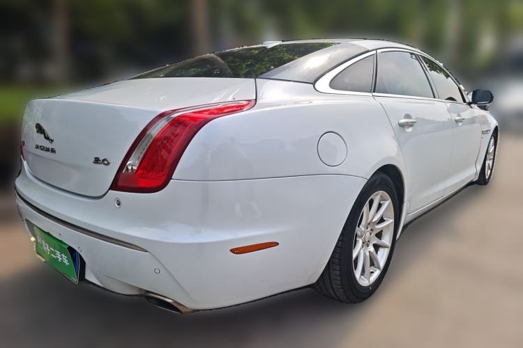 Used Jaguar XJ 2015 XJL 3.0 SC Elegant Business 80th Anniversary Limited Edition Rear Right 45 Deg
