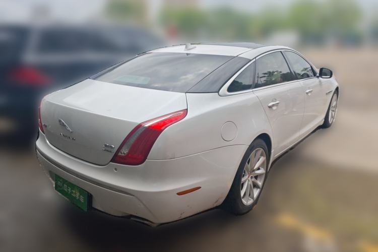 Used Jaguar XJ 2015 XJL 3.0 SC Four-Wheel Drive Panoramic Business Edition Rear Right 45 Deg