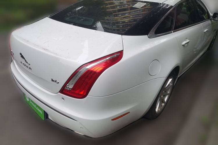 Used Jaguar XJ 2015 XJL 3.0 SC Elegant Business 80th Anniversary Limited Edition Rear Right 45 Deg