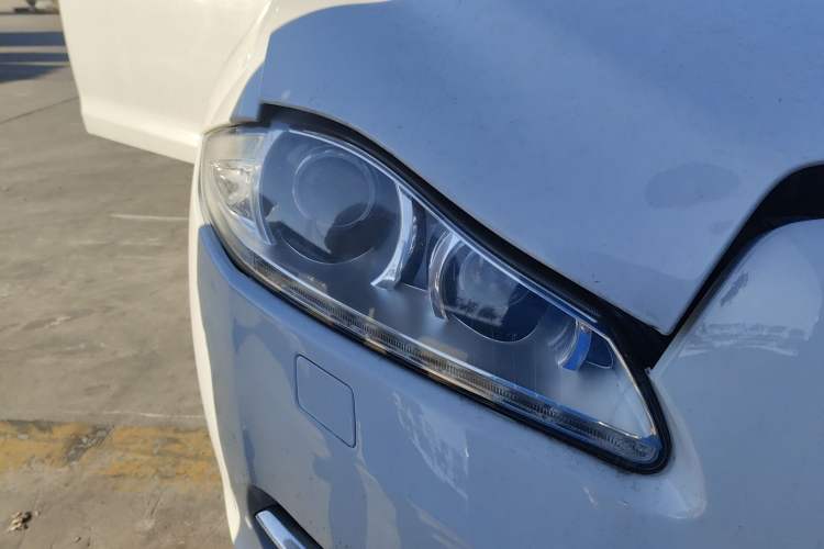 Used Jaguar XJ 2015 XJL 2.0T Elegance Business 80th Anniversary Limited Edition Right Front Headlight