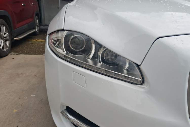 Used Jaguar XJ 2015 XJL 3.0 SC Four-Wheel Drive Panoramic Business Edition Right Front Headlight