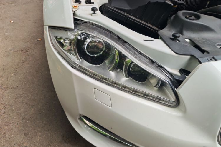 Used Jaguar XJ 2015 XJL 3.0 SC Four-Wheel Drive Luxury Business Edition Right Front Headlight