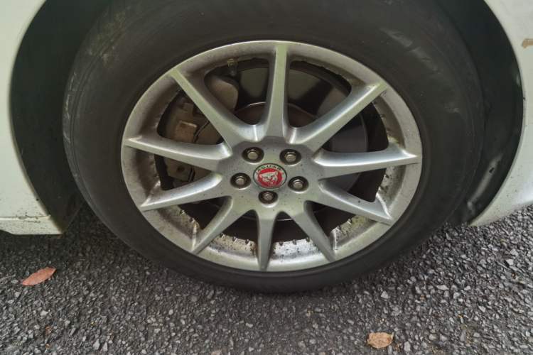 Used Jaguar XJ 2015 XJL 3.0 SC Elegant Business 80th Anniversary Limited Edition Right Front Wheel Hub