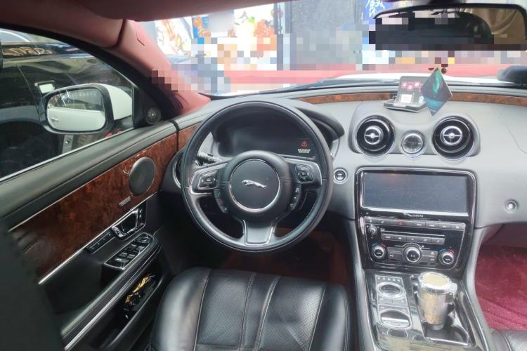 Used Jaguar XJ 2015 XJL 3.0 SC Four-Wheel Drive Luxury Business Edition Steering Wheel
