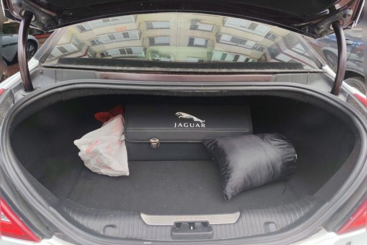 Used Jaguar XJ 2015 XJL 3.0 SC Four-Wheel Drive Luxury Business Edition Trunk