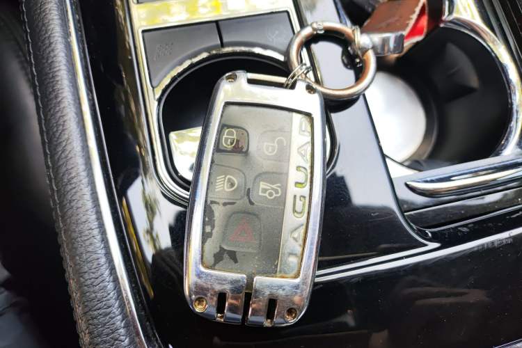 Used Jaguar XJ 2015 XJL 2.0T Elegance Business 80th Anniversary Limited Edition Vehicle Key
