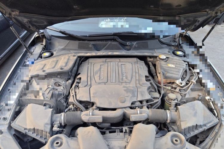 Used Jaguar XJ 2016 XJL 3.0 SC Four-Wheel Drive Panoramic Business Edition Engine Bay