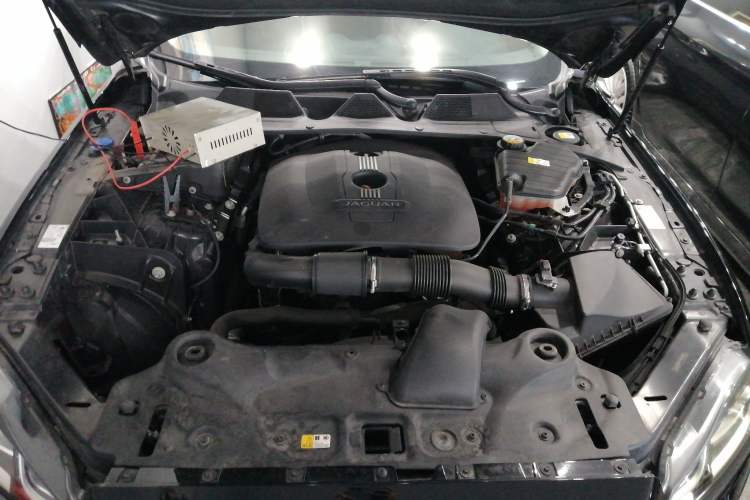 Used Jaguar XJ 2016 XJL 2.0T Two-Wheel-Drive Elegant Business Edition Engine Bay