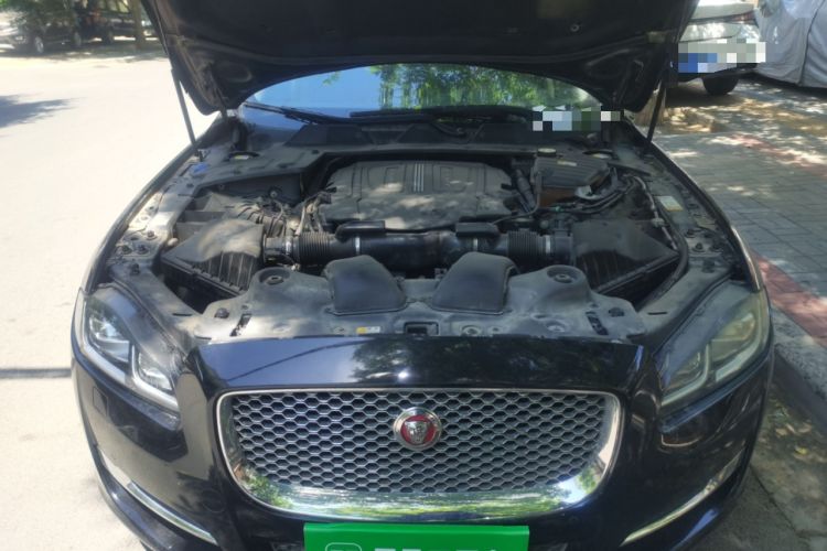 Used Jaguar XJ 2016 XJL 3.0 SC Two-Wheel-Drive Elegant Business Edition Engine Bay