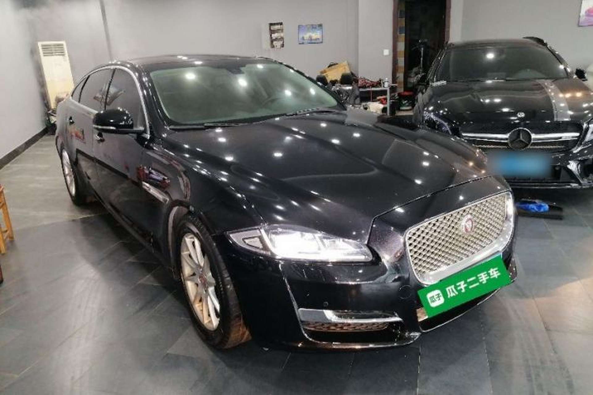 Used Jaguar XJ 2016 XJL 2.0T Two-Wheel-Drive Elegant Business Edition Exterior 1