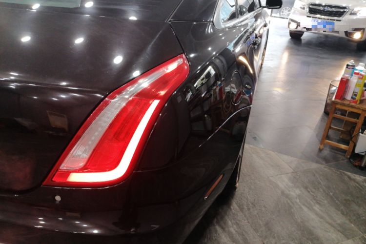 Used Jaguar XJ 2016 XJL 2.0T Two-Wheel-Drive Elegant Business Edition Exterior 3